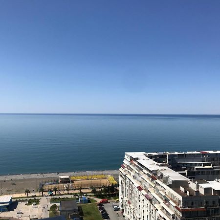 Apartment By The Sea Batumi Exterior photo